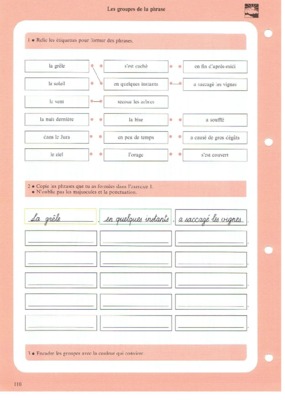 relie la phrase Book